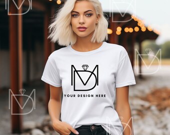 Weißes Bella Canvas 3001, Frauen-T-Shirt-Mockup, weißes Hemd-Mock-up, Fall-Mockup, Modell-Mock, Halloween-T-Shirt-Mockup