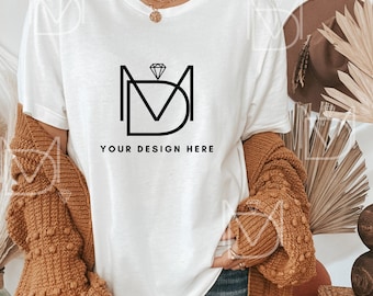 White Gildan 5000 Mockup, White Unisex T-shirt Mock Up, T-Shirt Mockup, Model Mockup, T-Shirt Flat Lay, Tshirt Mockup, Tee Mockup