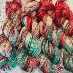 Vintage Christmas - Superwash merino Hand-dyed Yarn