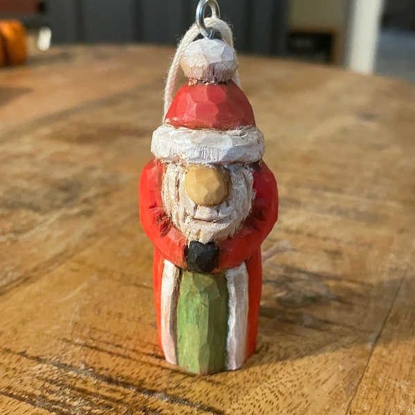 Ornement de père Noël personnalisé sculpté à la main