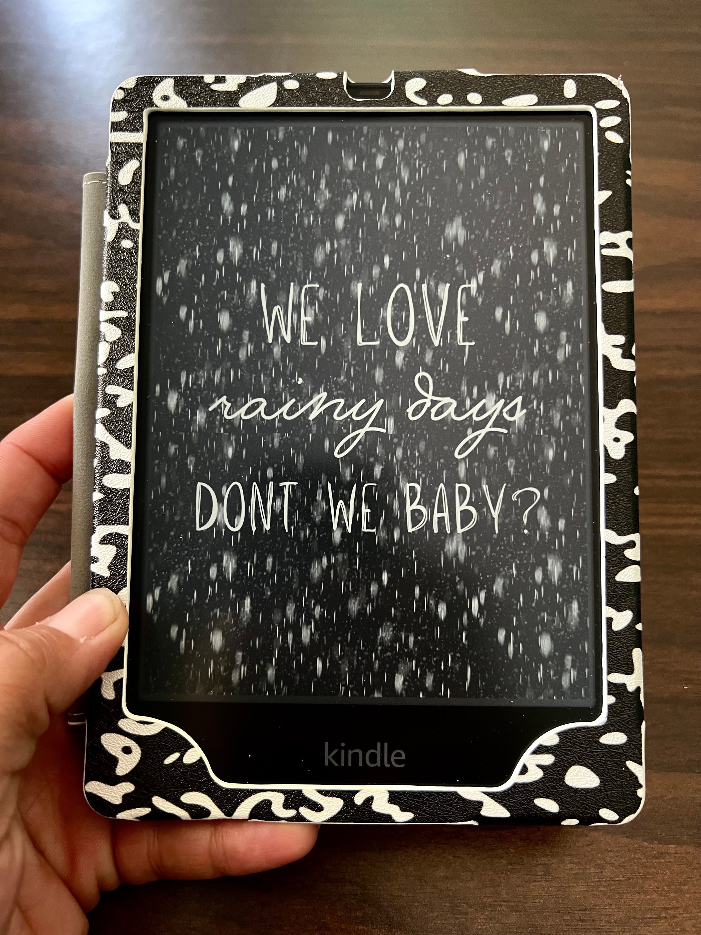 Kindle Paperwhite Screen Saver Rainy Days Ravenhood Etsy New Zealand