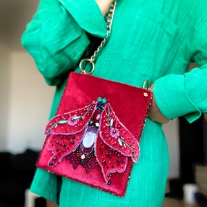 Handbag with embroidery Pink moth image 3