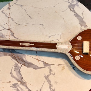 TANPURI,TAMBURA,Tanpura  4main strings/ Tun wood , natural wooden glossy finish premium quality with padded bag