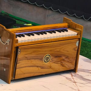 DULCETINA 2.5 OCTEVE Modelo profesional de madera de teca sagwan pura de Birmania