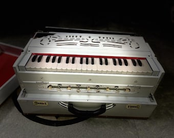 2line folding 3.5 octeve special edition full white bass male harmonium