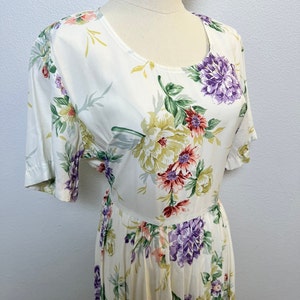 Vintage 90s Floral print dress by Carol Anderson cottagecore image 3