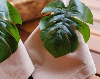 Monstera leaf Napkin ring for dinner decor