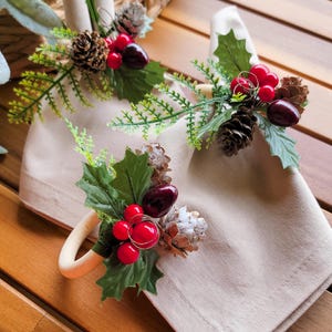 Christmas napkin ring, holiday napkin ring
