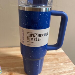 Stanley 30 oz FlowState Quencher- RARE COLOR- IRIS blue