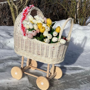 handgemaakte rieten poppenwagen, poppenwandelwagen, rieten poppenwagen, kinderwagen, wilgen speelgoed poppenwagen, milieuvriendelijk cadeau voor kinderen
