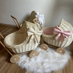 Gevoerde rieten poppenwagen Witte rieten poppenwagen poppenwagen cadeau voor kinderen rieten kinderwagen kinderwagen pop buggy babyshower decor