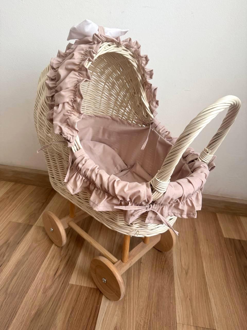 ［新品未使用］籐　ラタン製　乳母車　ベビーカー　ベビーバスケット　ベビーベッド 東京乳母車 プスプス 籐 ラタン カゴ ベビーカー ベビーベッド