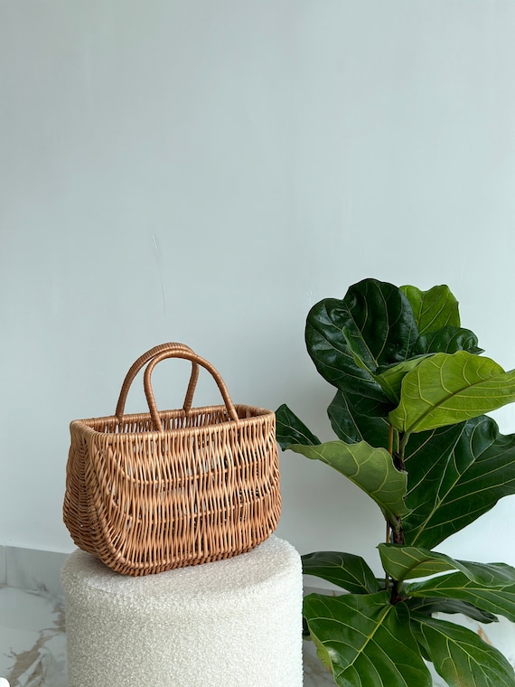 hand woven bag, wicker bag, rustic basket, wicker shopping basket, woven bag, picnic basket, basket with handle, rattan bag, gift for her