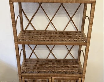 armário de vime natural prateleira de plantas rústicas estante de vime estante ecológica armário boho estilo vintage prateleira de curiosidades - Feito à mão
