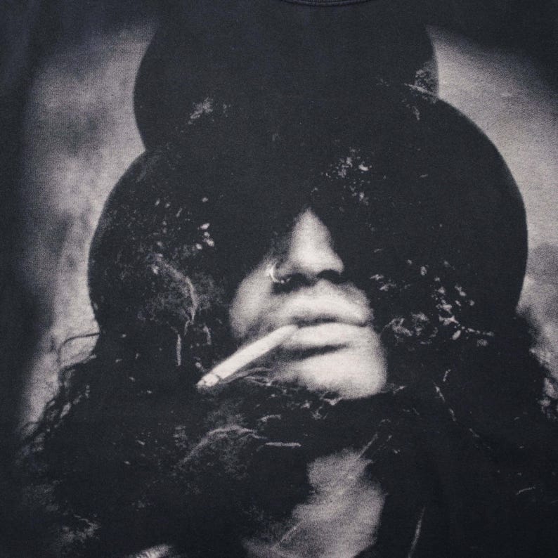 Vintage liquid blue saul hudson slash gun n roses tee shirt 2004 size xl image 5