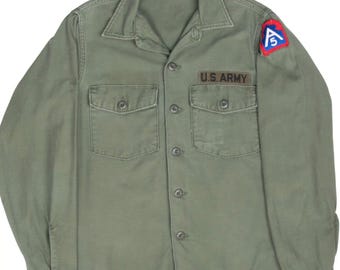 Vintage 1967 Vietnam Krieg US Army Sateen Hemd mit Aufnäher Größe 15 1/2 x 35