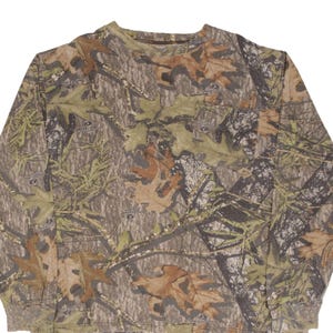 Camiseta de manga larga con bolsillo y estampado de camuflaje Mossy Oak estilo vintage, talla XL.