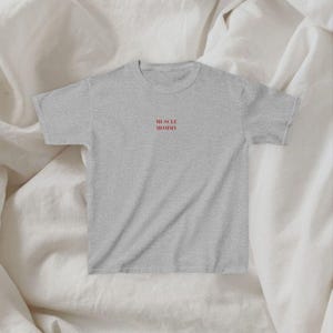 Muscle Mommy Baby Tee: minimalist gym top; tee for workout, weightlifting, yoga, running, pilates, or rest day! Y2K Cropped Top, 100% cotton Sport Grey