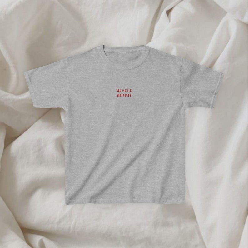Muscle Mommy Baby Tee: minimalist gym top; tee for workout, weightlifting, yoga, running, pilates, or rest day! Y2K Cropped Top, 100% cotton Sport Grey