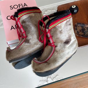 RARE Vintage 1970s Saami Shoes Natural Reindeer  Fur Boots Sami Boots Shoes Slippers Mukluks Handmade Folk Ethnic Style