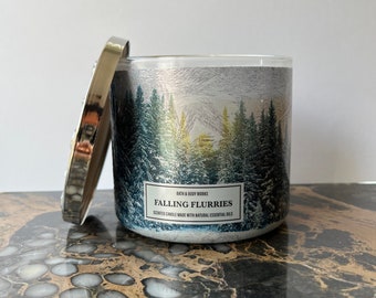 Falling Flurries Candle