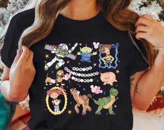 レトロコケット ディズニー トイストーリー ユーブ・ゴット・ア・フレンド・イン・ミー シャツ、トイストーリー キャラクター Tシャツ、ディズニーランド旅行シャツ、ファミリーお揃いパーカー