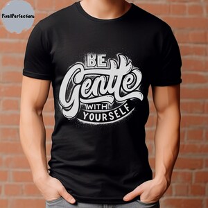 Wees zacht met jezelf Svg, motiverende citaten Svg, inspirerende citaten Svg, zelfzorg Svg, Instant Download, Trendy Svg.