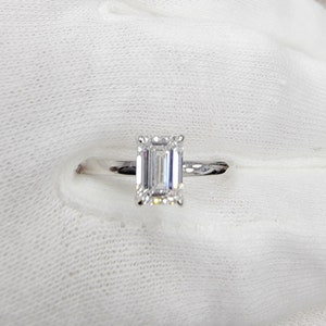 IGI Certified 0.50, 0.75, 1.0 Carat Emerald Shape Brilliant Cut Lab Grown Diamond 4 Prong Solitaire Engagement ring Wedding Ring Anniversary
