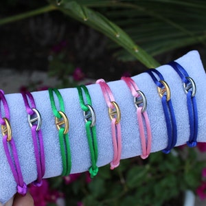 Pulsera de cordón satinado, pulseras con dijes.
