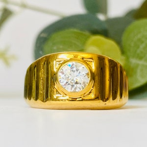 Vintage 18 KT HGE Gold Plated Solitaire Men's Unisex Ring image 3