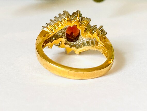 Vintage Garnet Gemstone Cluster Cocktail Ring - image 4