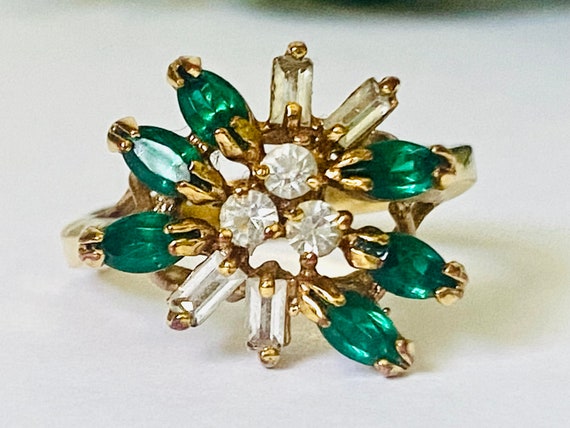 Vintage Emerald Green and Clear Rhinestone Cluste… - image 6