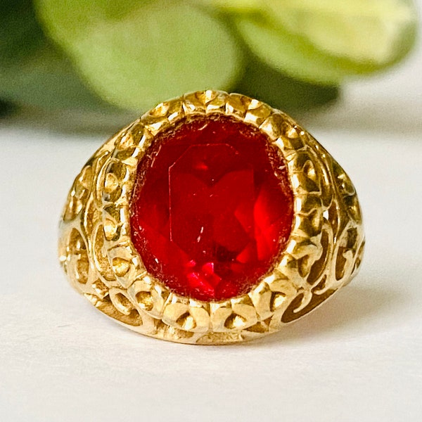 Vintage 18 KT HGE Gold Plated Red Stone Ring