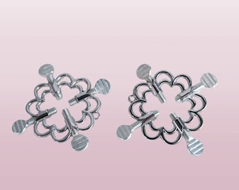 A Pair of Steel Non-Piercing Adjustable Screw Clamp Nipple Quad Screw Prong Nipple Clamps