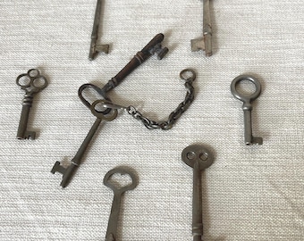 Vintage Skeleton Key Lot of 8 Antique Iron Keys Rustic Old Door Lock Keys Gothic Cottage Decor Prop Styling Collection