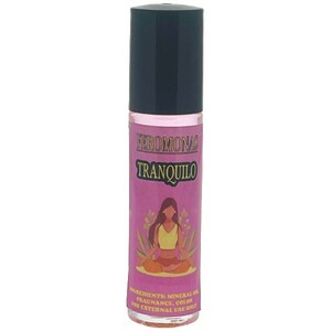 May include: A roll-on bottle with a black cap and a pink label. The label reads "FEROMONAS TRANQUILO" and features an illustration of a person meditating. The bottom of the label lists ingredients and instructions. The bottle is designed for external use.