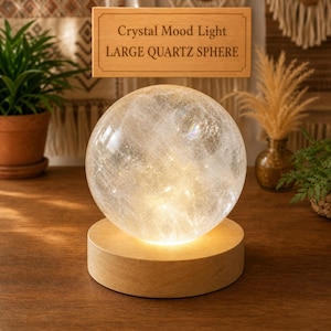 Sfera di cristallo per scrying con base luminosa in legno - Luce d'atmosfera in cristallo