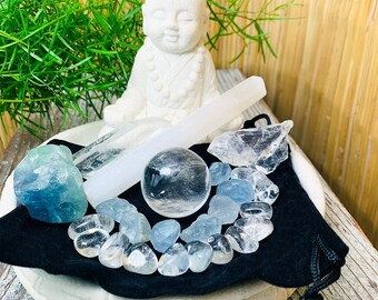 Juego de bolsitas de cristal de cuarzo, fluorita, celestina y selenita con bolsita de terciopelo.