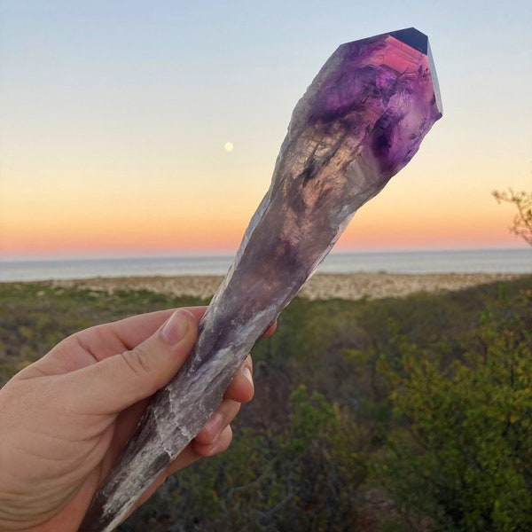 Dark Amethyst Crystal Shard Wand (Large).Each one is unique all are Natural Amethyst Crystal Wands. Size:8-10 inches,500 grams (1lb) approx.