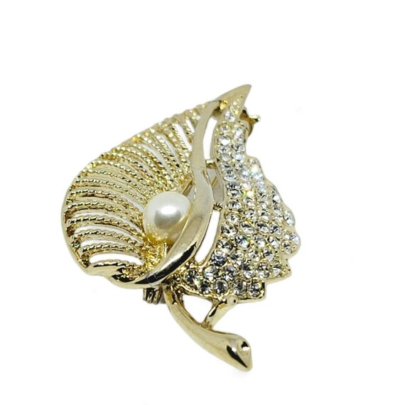 Vintage Gold Toned Leaf Brooch - image 2