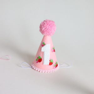 Erdbeere erste Geburtstag Smash Kuchen Baby Berry 1. Geburtstag Partyhut Neutral Boho Hut Mädchen erster Geburtstag Hut Eine Erdbeere Daisy Thema