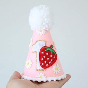 Erdbeere erste Geburtstag Smash Kuchen Baby Berry 1. Geburtstag Partyhut Neutral Boho Hut Mädchen erster Geburtstag Hut Eine Erdbeere Daisy Thema