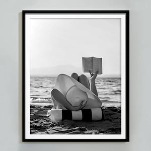 Woman Reading Book in Beach Print, Summer Poster, Black and White, Fashion Wall Art, Vintage Poster, Photography Prints, Digital Download