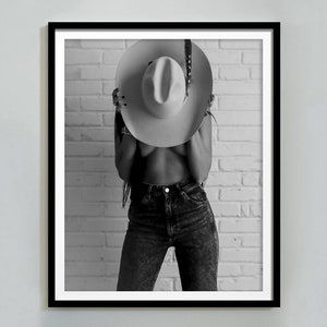 Stampa vintage di cowgirl, in bianco e nero, poster di moda, decorazione murale di donna nuda, foto del selvaggio West, stampa western retrò, decorazione murale per dormitorio preppy