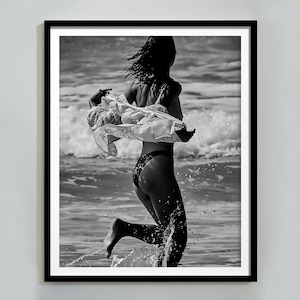 Naked Woman in Beach Print, Feminist Poster, Black and White, Fashion Photography, Hypebeast Wall Art, Girl Bathroom Decor, Digital Download