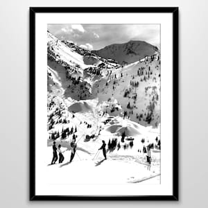 Vintage Ski Poster: Retro Apres Ski Lodge Decor (Digital Download)