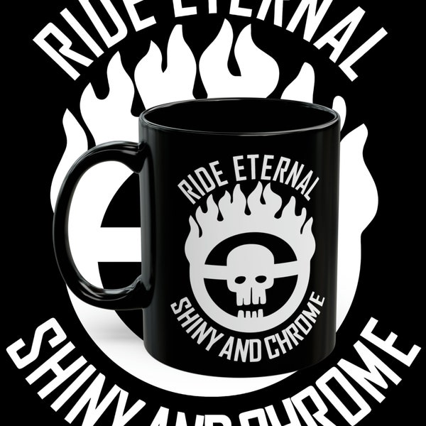 Mad Max 2 Fahrt Ewige glänzende und Chrom-Tasse | Endzeit-Tasse | Actionfilm Merch Schwarze Tasse (11oz, 15oz)