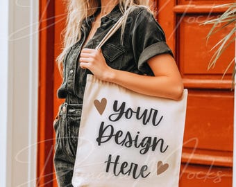 Tote Bag Mockup, Canvas Bag Mockup, Natural Canvas Tote Bag Mockup, Tote Mockup, Shopping Bag Mockup, Model Mockup
