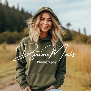 Militärgrün Gildan 18500 Mockup | Militärgrün Hoodie Mockup | Weibliches Sweatshirt MockUp | Diverse Frauen | Oversize Trendy Ästhetik