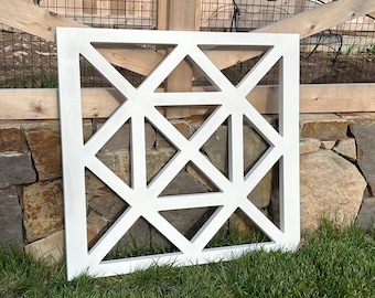 Exterior diamond square gate